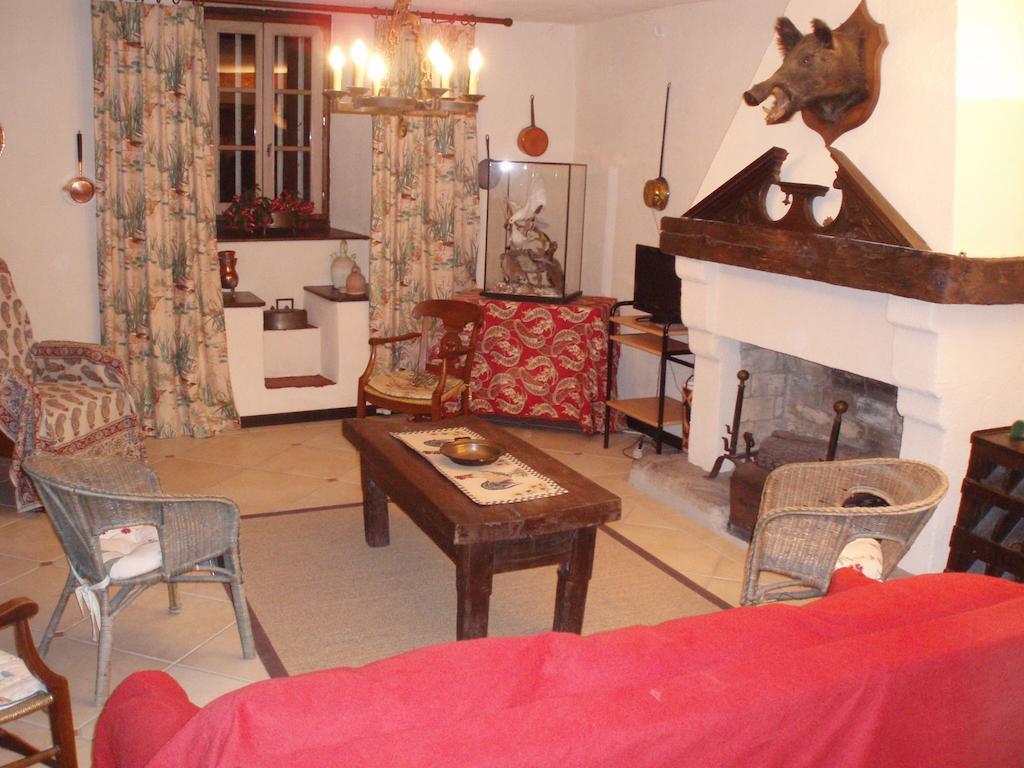 Chateau De Veigy Hotel Esterno foto